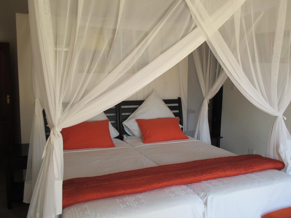 Silonque Bush Estate And Spa Phalaborwa Exterior photo